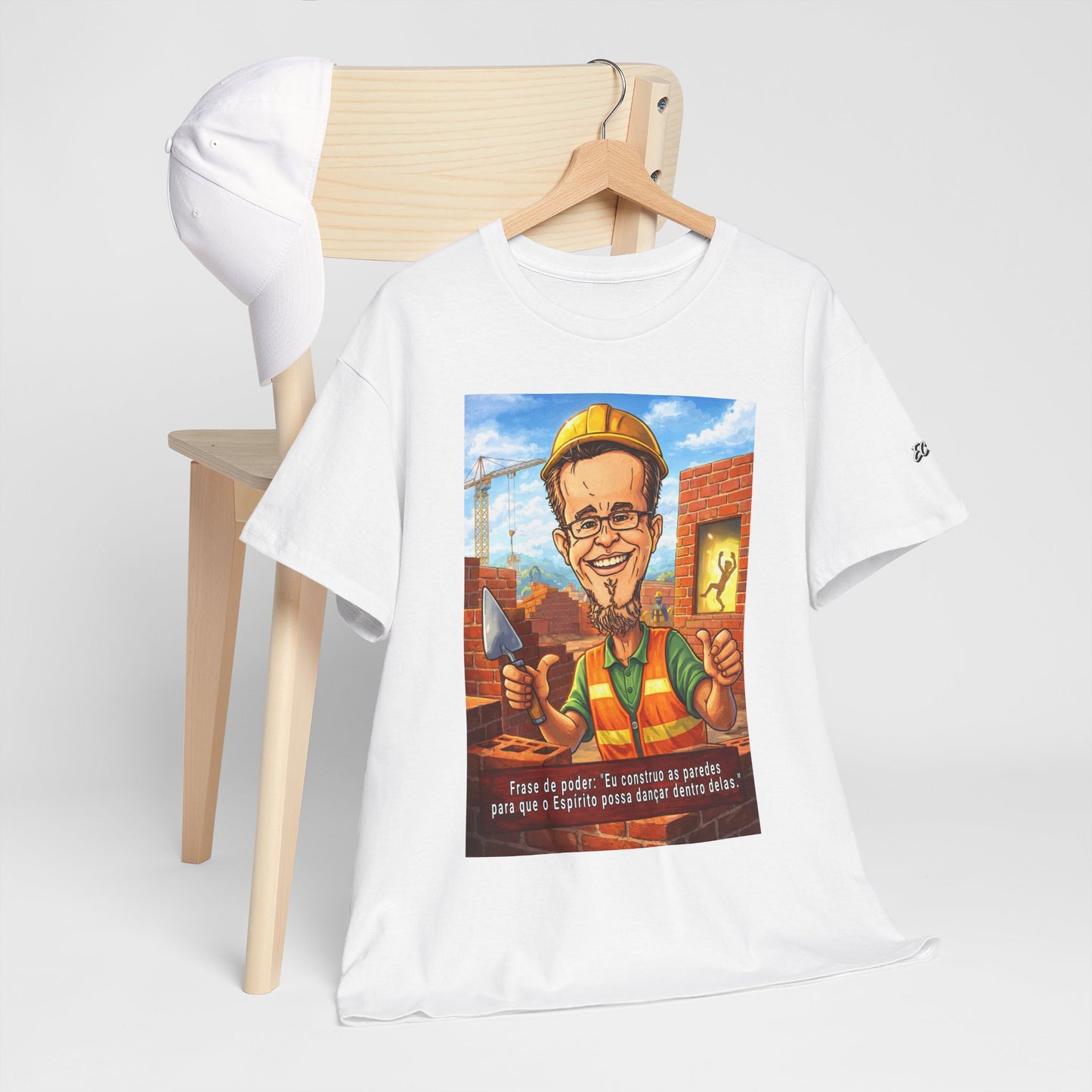 Camiseta Azimur com Frase de poder "Eu construo as paredes para que o Espírito possa dançar dentro delas."
 – Algodão Premium