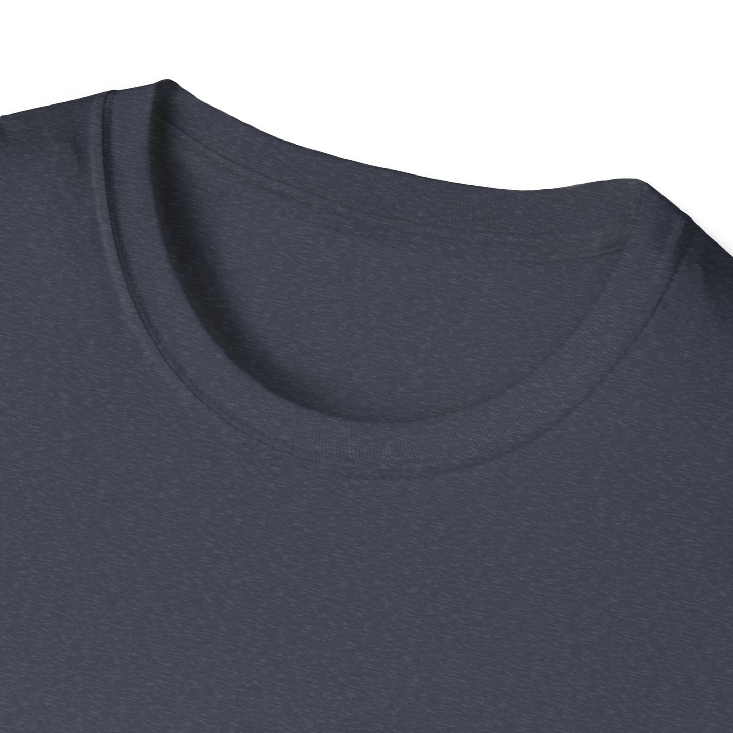 Camiseta Minimalista com Frase em Inglês | Become Worthy Tee