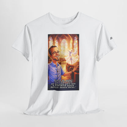 Camiseta Azimur com Frase de poder "Eu construo as paredes para que o Espírito possa dançar dentro delas."
 – Algodão Premium