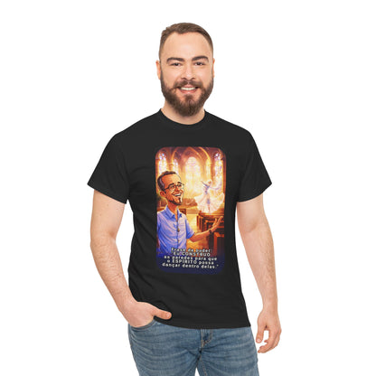 Camiseta Azimur com Frase de poder "Eu construo as paredes para que o Espírito possa dançar dentro delas."
 – Algodão Premium