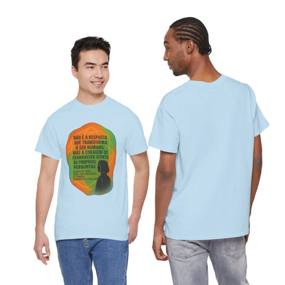 Inspirational Portuguese Quote T-Shirt — 'Coragem de Permanecer Atento'