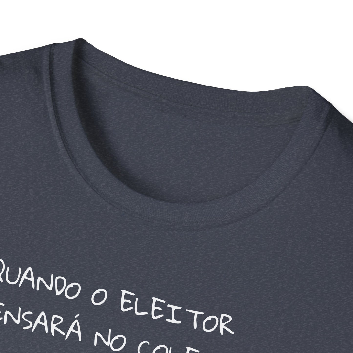 Camiseta Consciência Coletiva – Frase Reflexiva em Algodão Softstyle