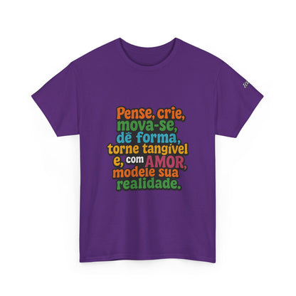 Camiseta inspiradora com citações portuguesas — "Pense, crie, mova-se..."