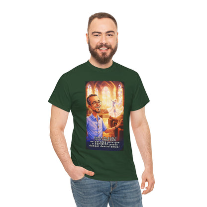 Camiseta Azimur com Frase de poder "Eu construo as paredes para que o Espírito possa dançar dentro delas."
 – Algodão Premium
