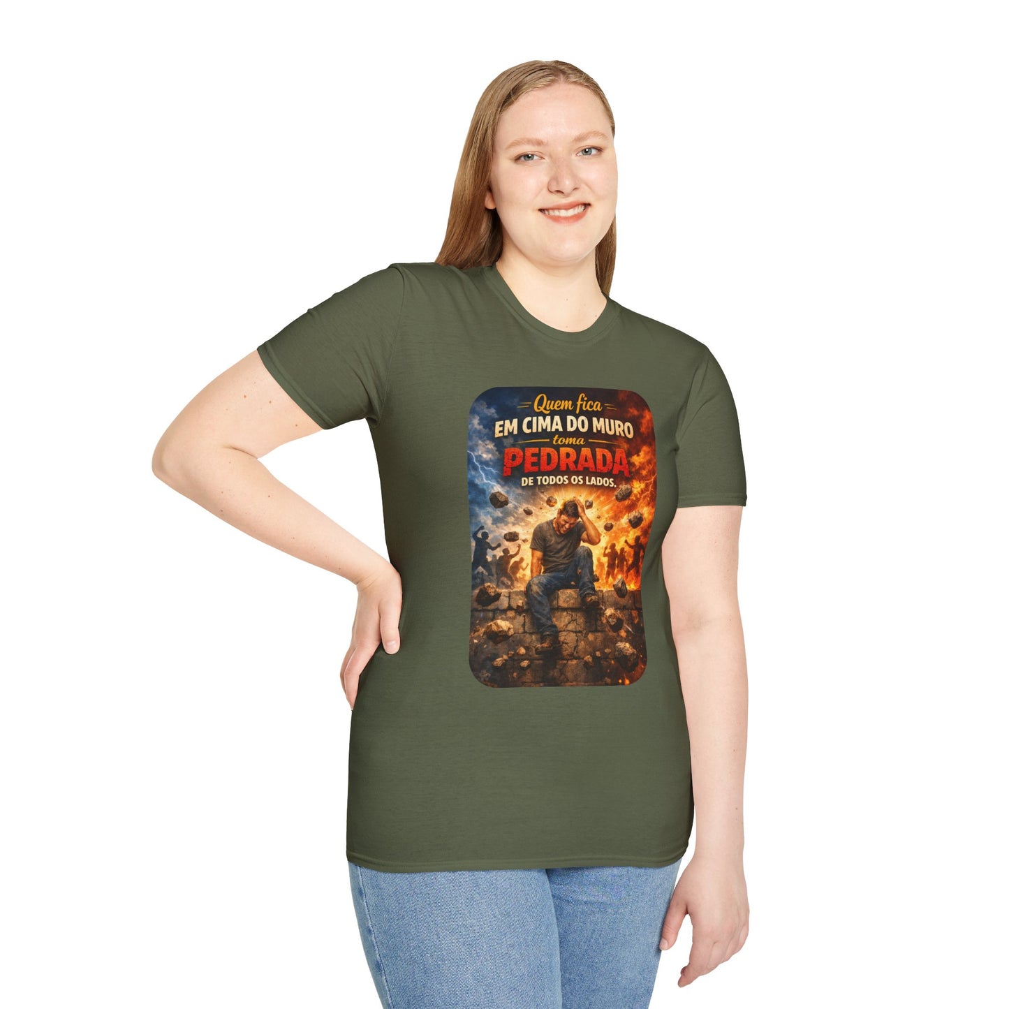 T-Shirt • "Quem fica em cima do muro toma pedrada de todos os lados" — Portuguese Saying Tee