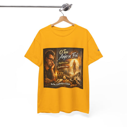 Camiseta Retrato Cinemático Streetwear – Arte Expressiva e Atmosfera Noturna