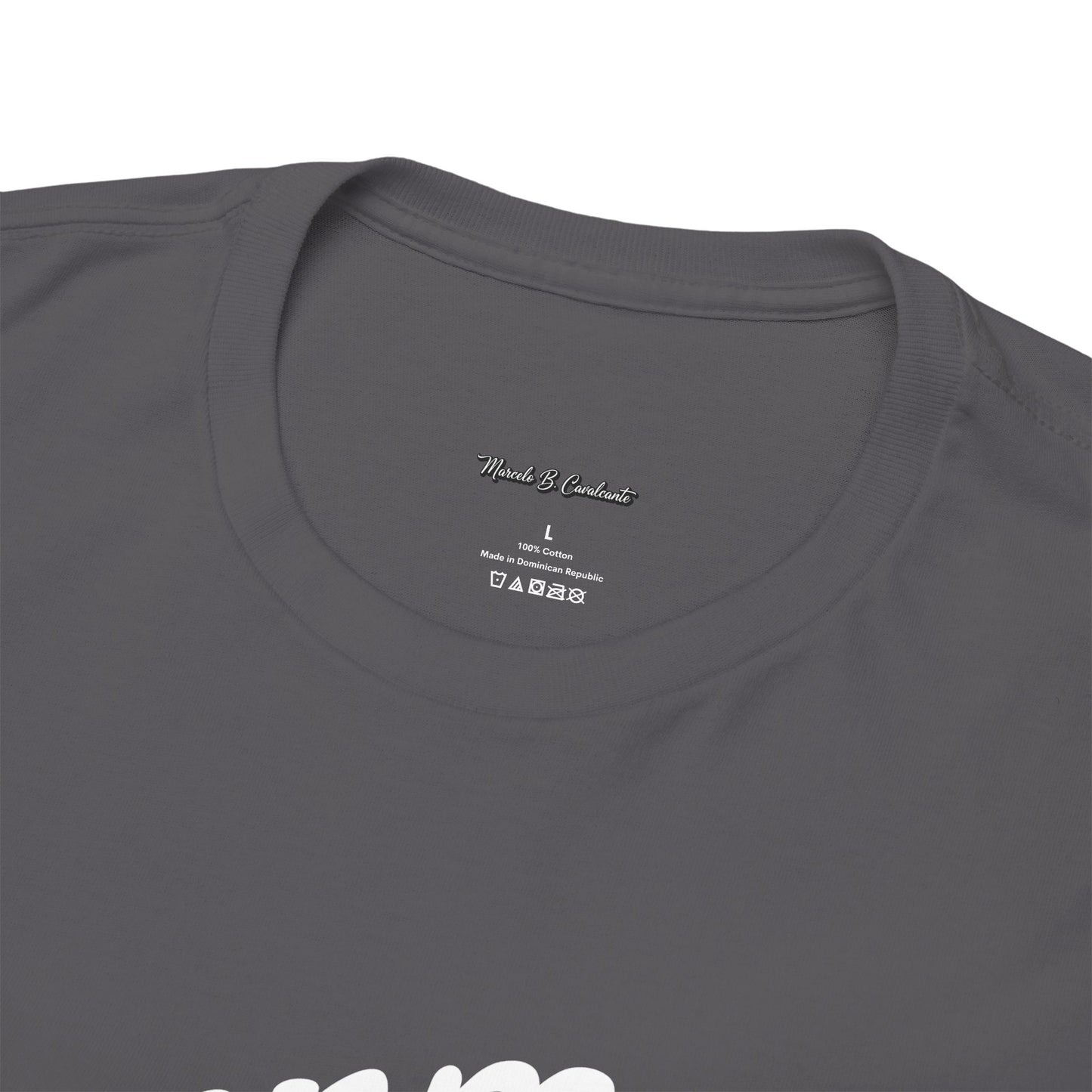Camiseta — "O verme, depois do casulo, aprende a voar." Citação inspiradora em português