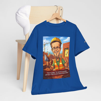 Camiseta Azimur com Frase de poder "Eu construo as paredes para que o Espírito possa dançar dentro delas."
 – Algodão Premium