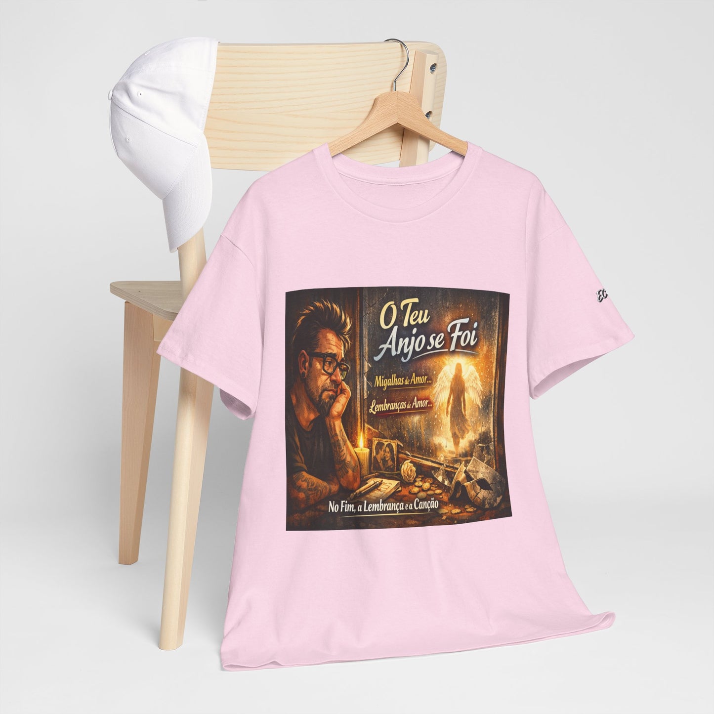 Camiseta Retrato Cinemático Streetwear – Arte Expressiva e Atmosfera Noturna