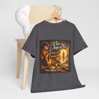 Camiseta Retrato Cinemático Streetwear – Arte Expressiva e Atmosfera Noturna