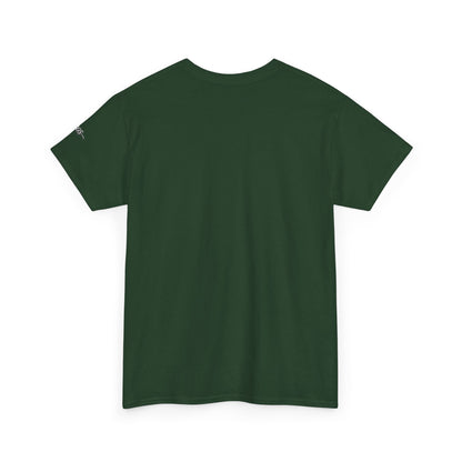 Camiseta — "A Dor Não é Inimiga, Nem o Prazer é Refúgio" Inspirational Portuguese Graphic Tee