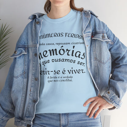 Camiseta “As Inúmeras Feridas” – Algodão Premium Unissex