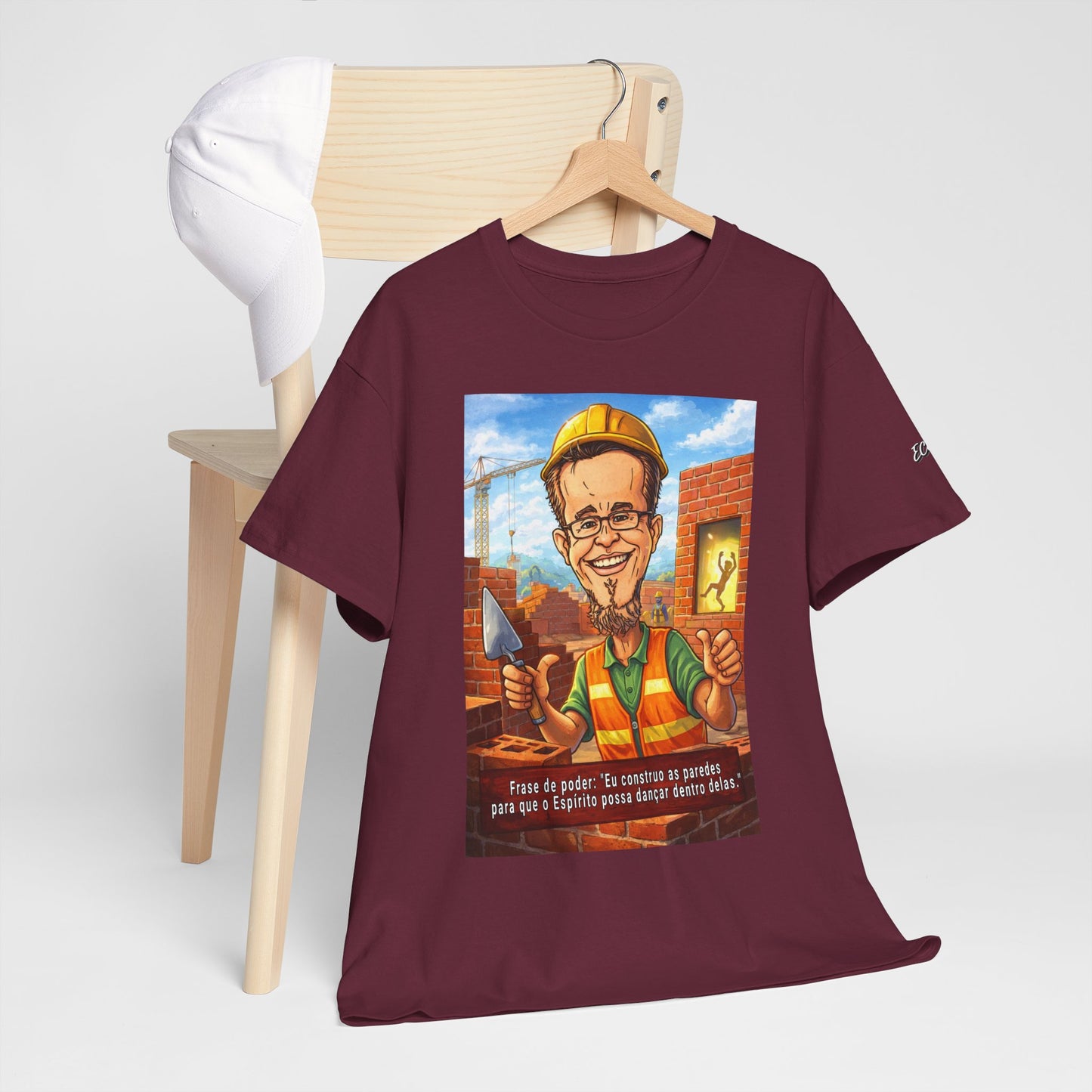 Camiseta Azimur com Frase de poder "Eu construo as paredes para que o Espírito possa dançar dentro delas."
 – Algodão Premium