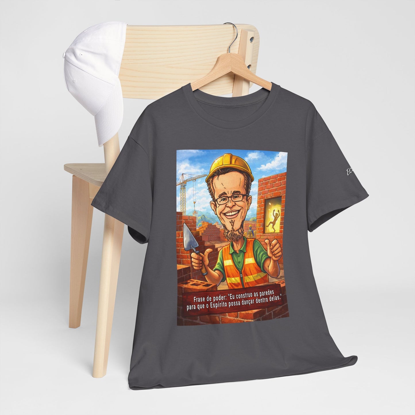 Camiseta Azimur com Frase de poder "Eu construo as paredes para que o Espírito possa dançar dentro delas."
 – Algodão Premium