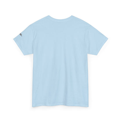 Camiseta — "A Dor Não é Inimiga, Nem o Prazer é Refúgio" Inspirational Portuguese Graphic Tee