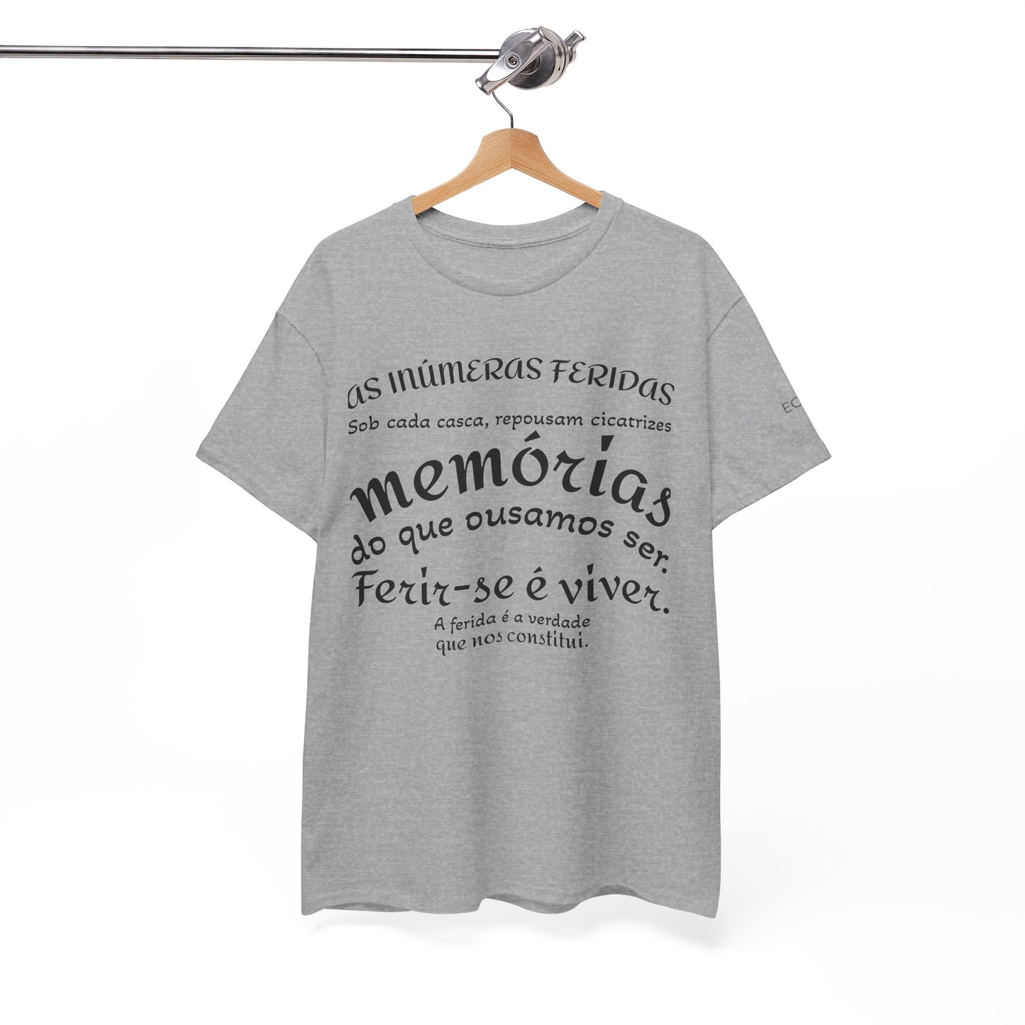 Camiseta “As Inúmeras Feridas” – Algodão Premium Unissex